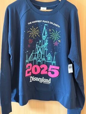 Disneyland Resort 2025 Women's Navy Graphic Sweatshirt Size 1X Brand New